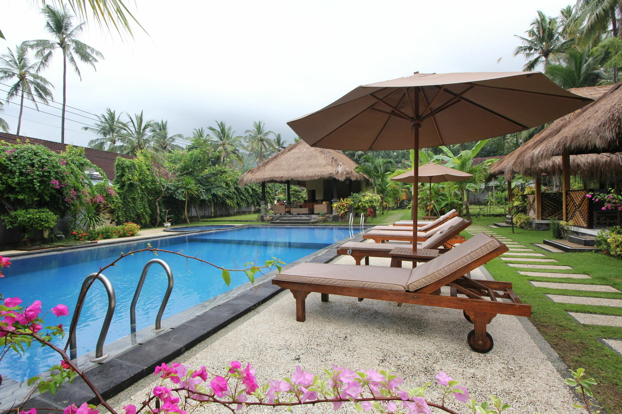 Hotel Mutiara Bali Candidasa Zewnętrze zdjęcie